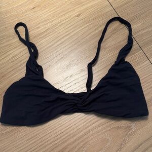 Skims Twisted Front Bralette